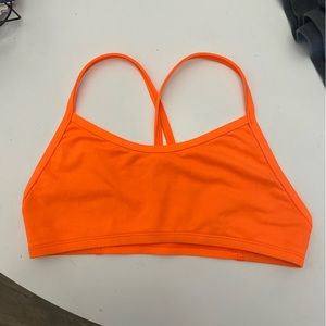 Jolyn small leonz top